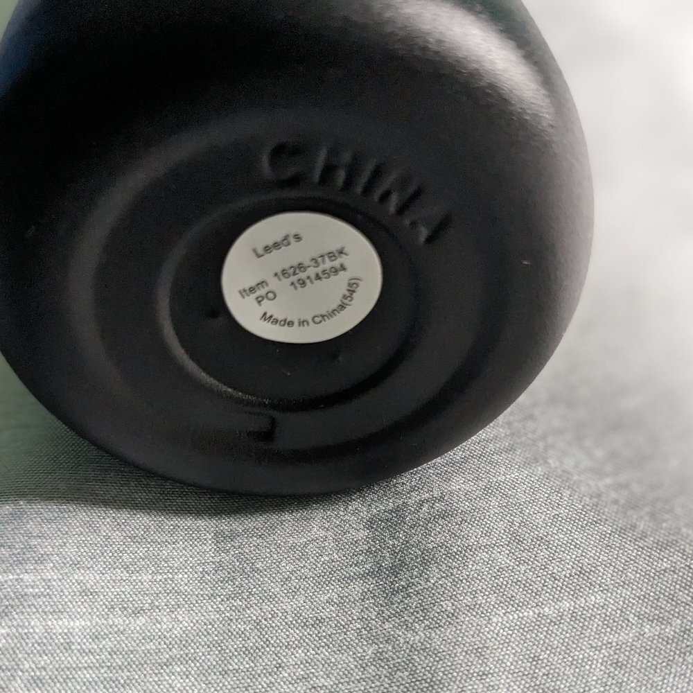 Stainless steel bottle. Black. New. Keeps drinks hot or cold. - Picture 5 of 8